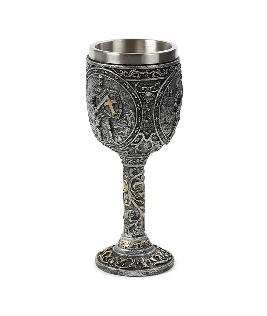 copa-decorativa-caballero-y-castillo (1).webp